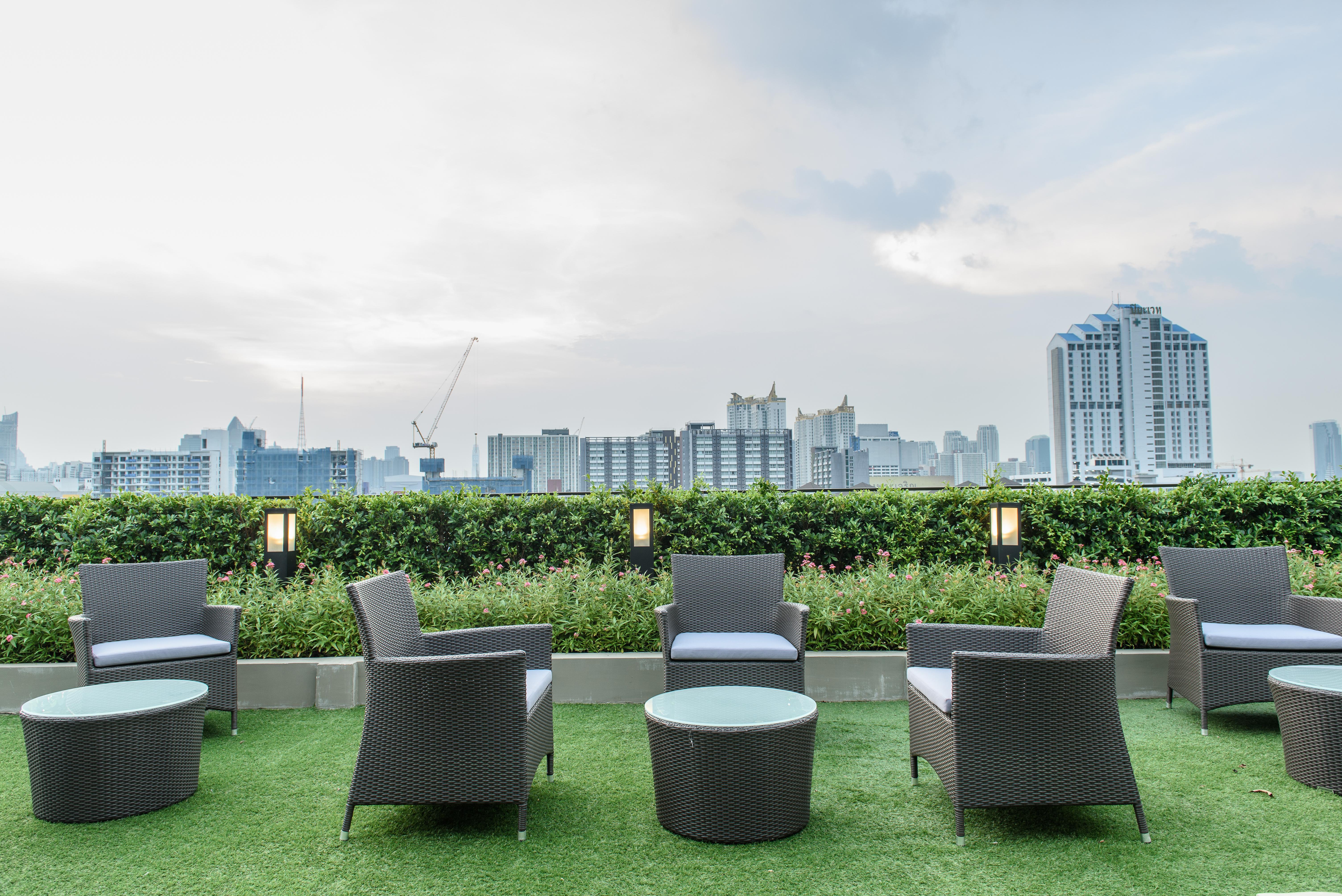 Alix Bangkok Hotel Exterior foto